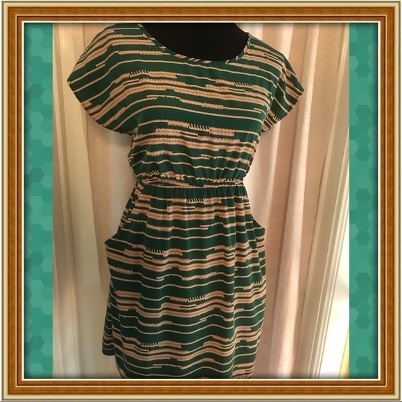 FUN DRESS 🎉🎉🎉 - Picture 5 of 8